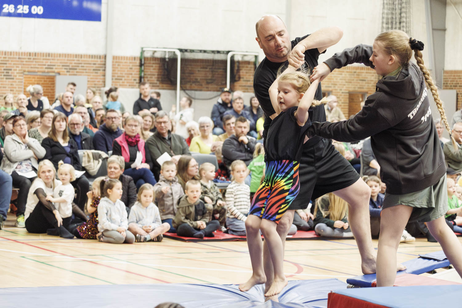 TIF_gymnastikopvisning2024_0528_Spring1