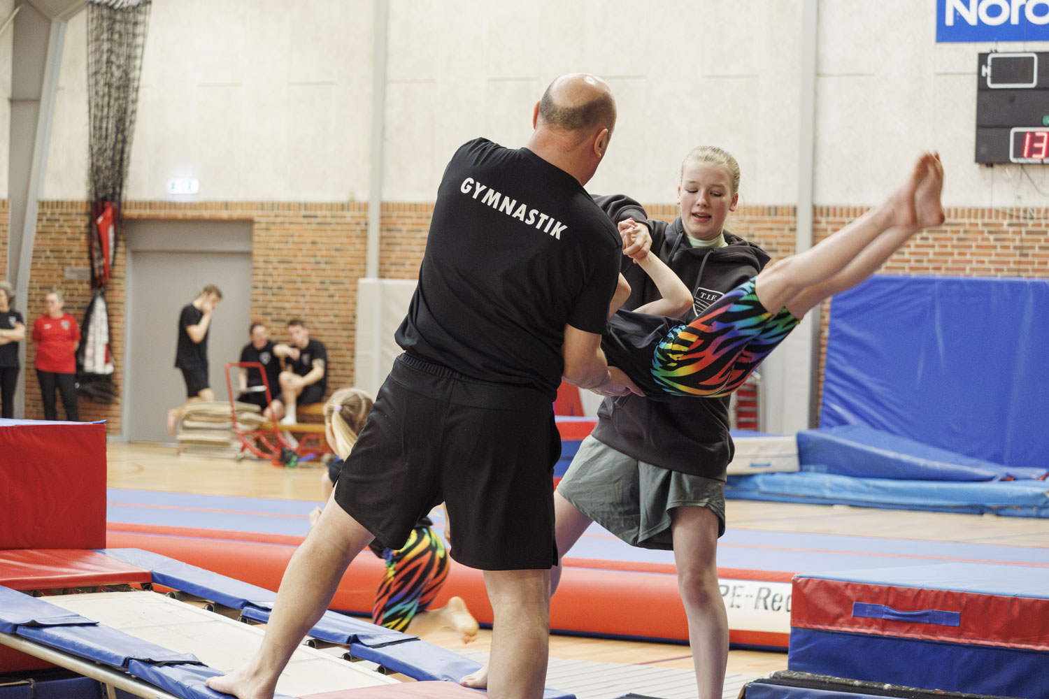 TIF_gymnastikopvisning2024_0536_Spring1
