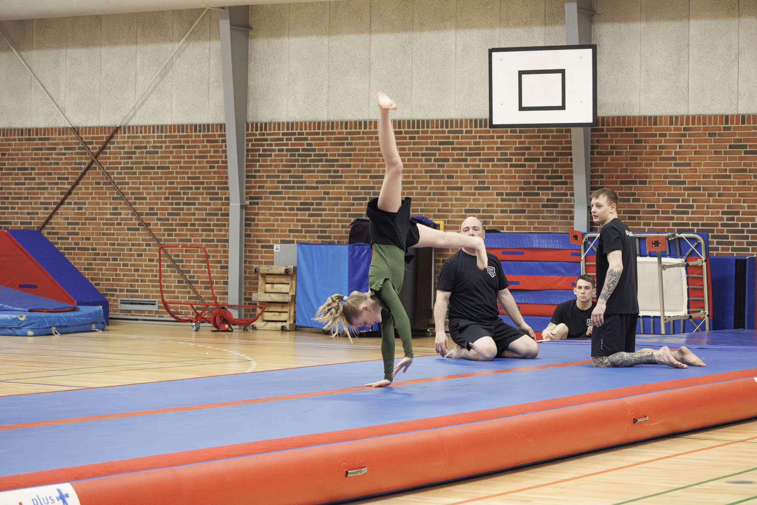 TIF_gymnastikopvisning2024_0926_Spring2