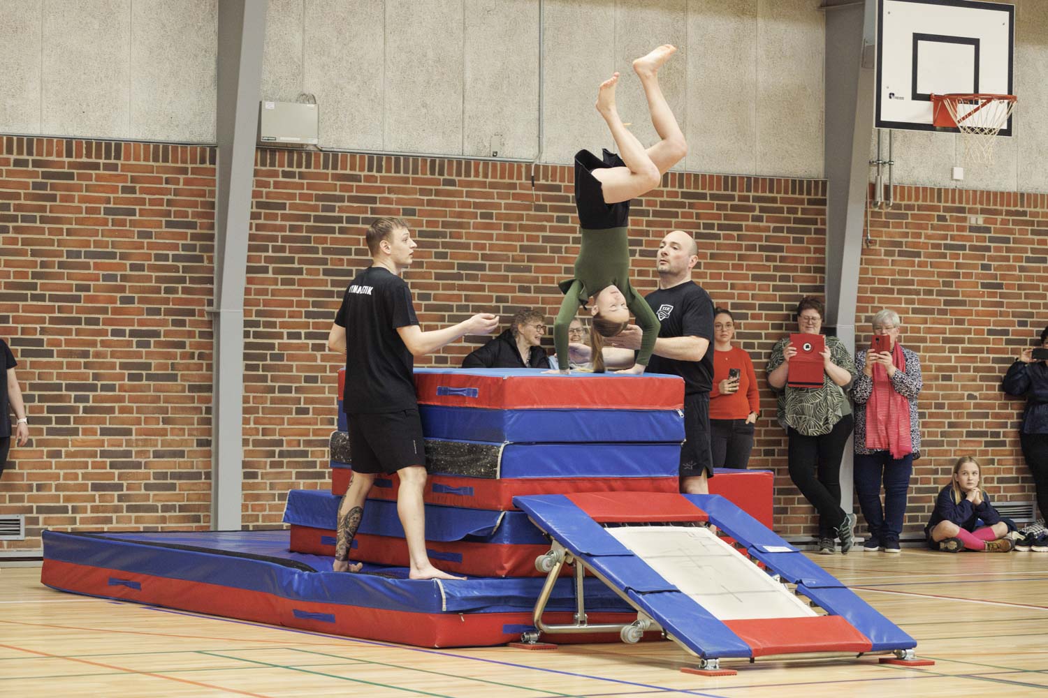 TIF_gymnastikopvisning2024_0947_Spring2