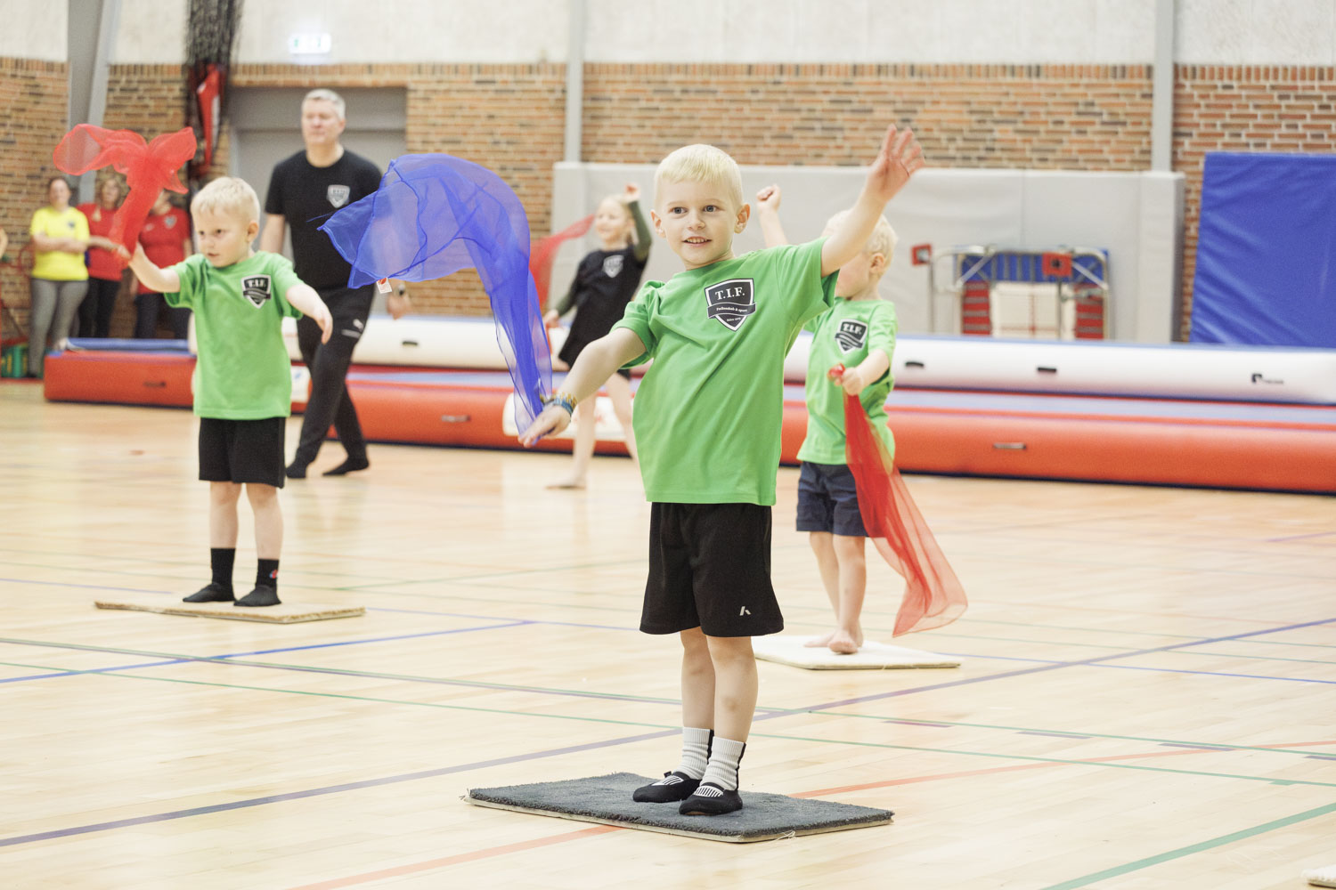 TIF_gymnastikopvisning2024_1088_krudtuglerne