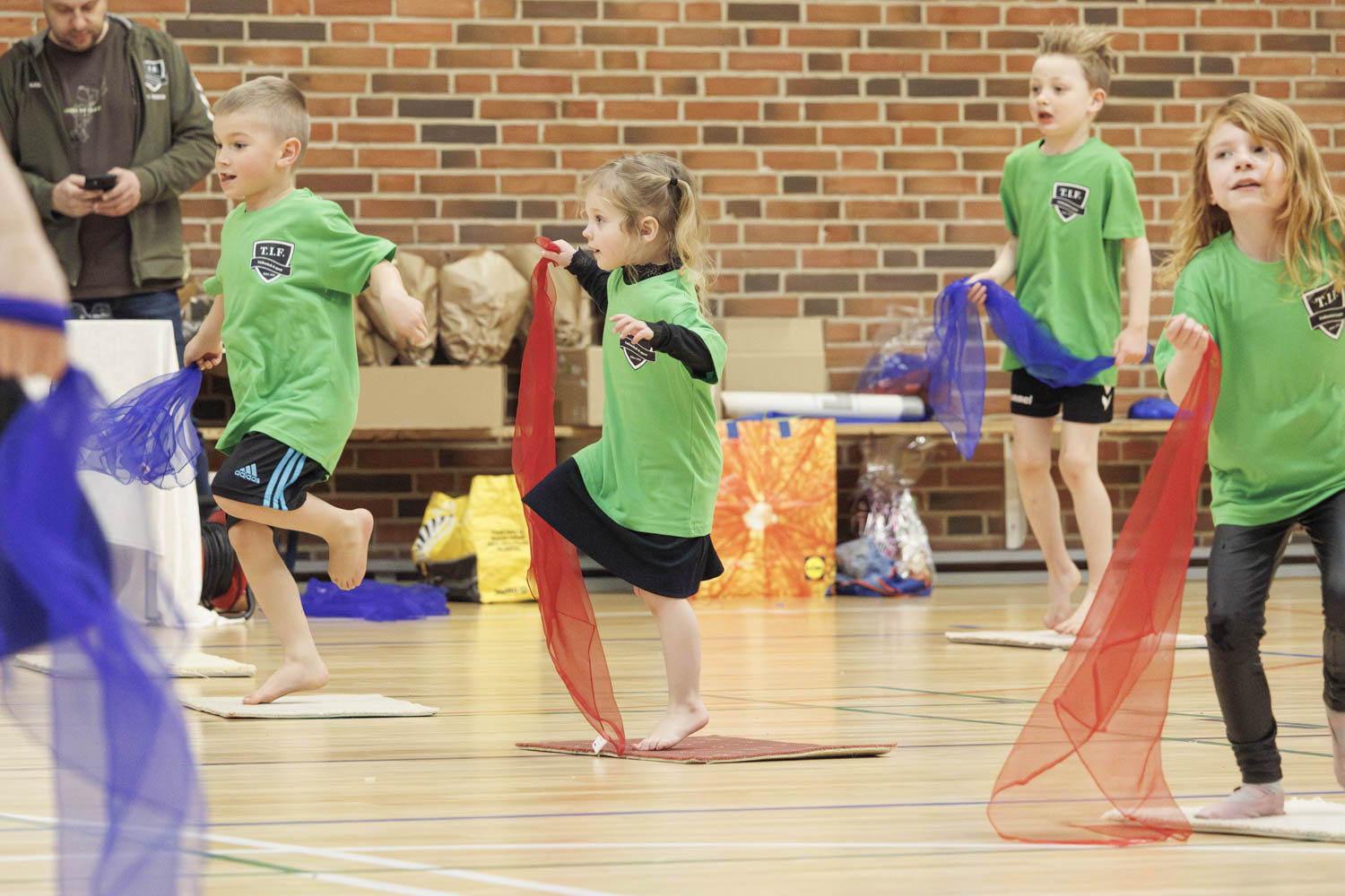 TIF_gymnastikopvisning2024_1114_krudtuglerne