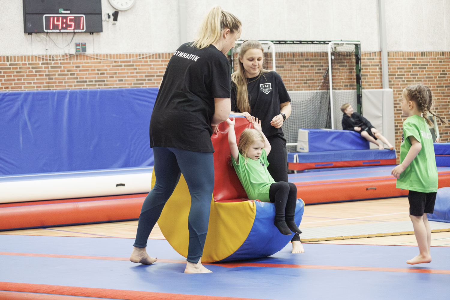 TIF_gymnastikopvisning2024_1143_krudtuglerne