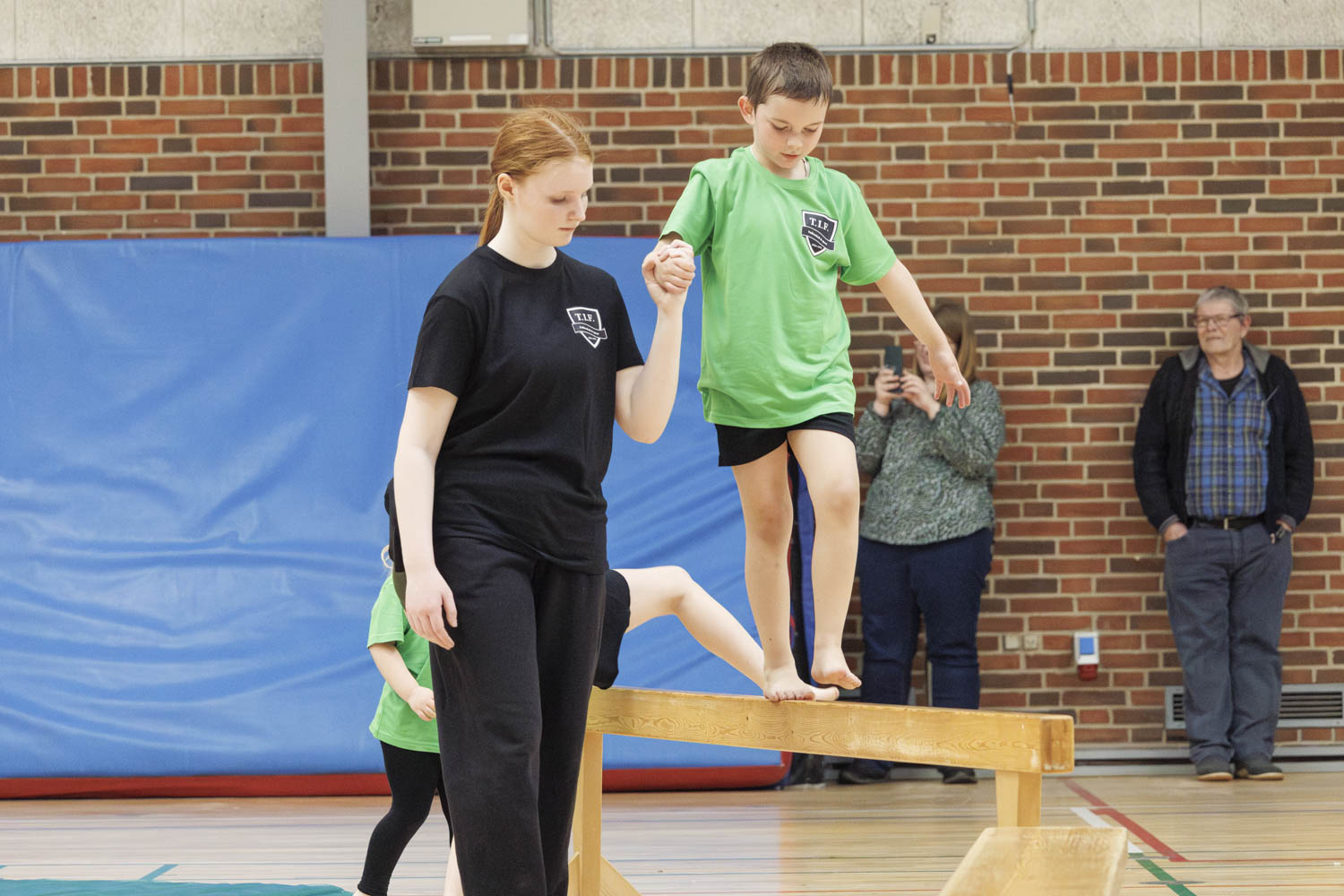 TIF_gymnastikopvisning2024_1159_krudtuglerne