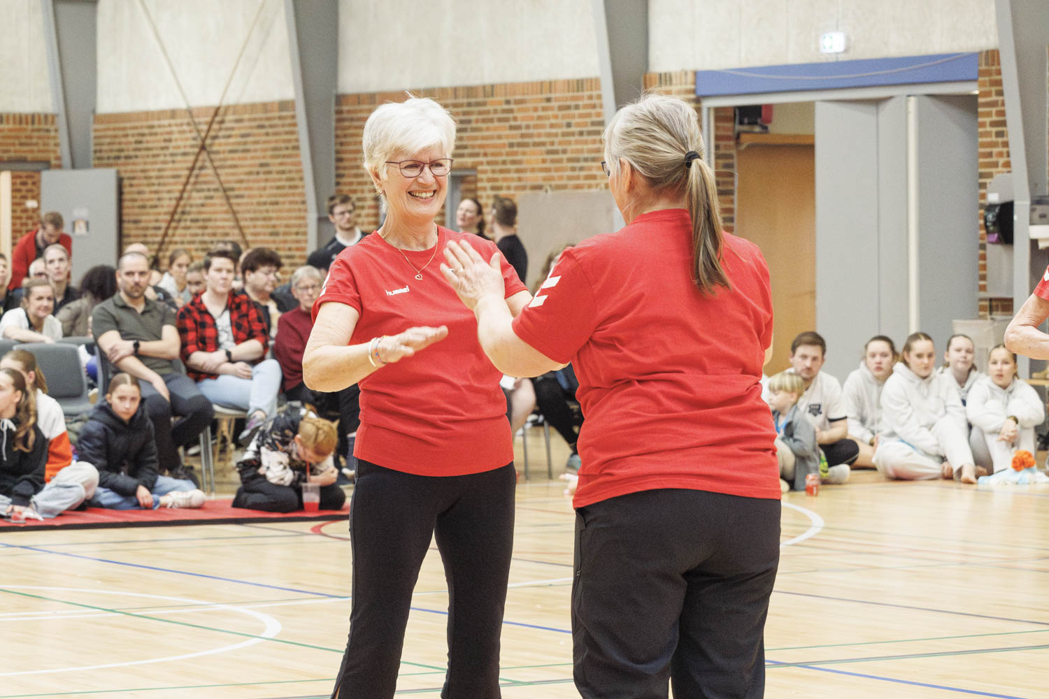 TIF_gymnastikopvisning2024_1527_mandagsholdet