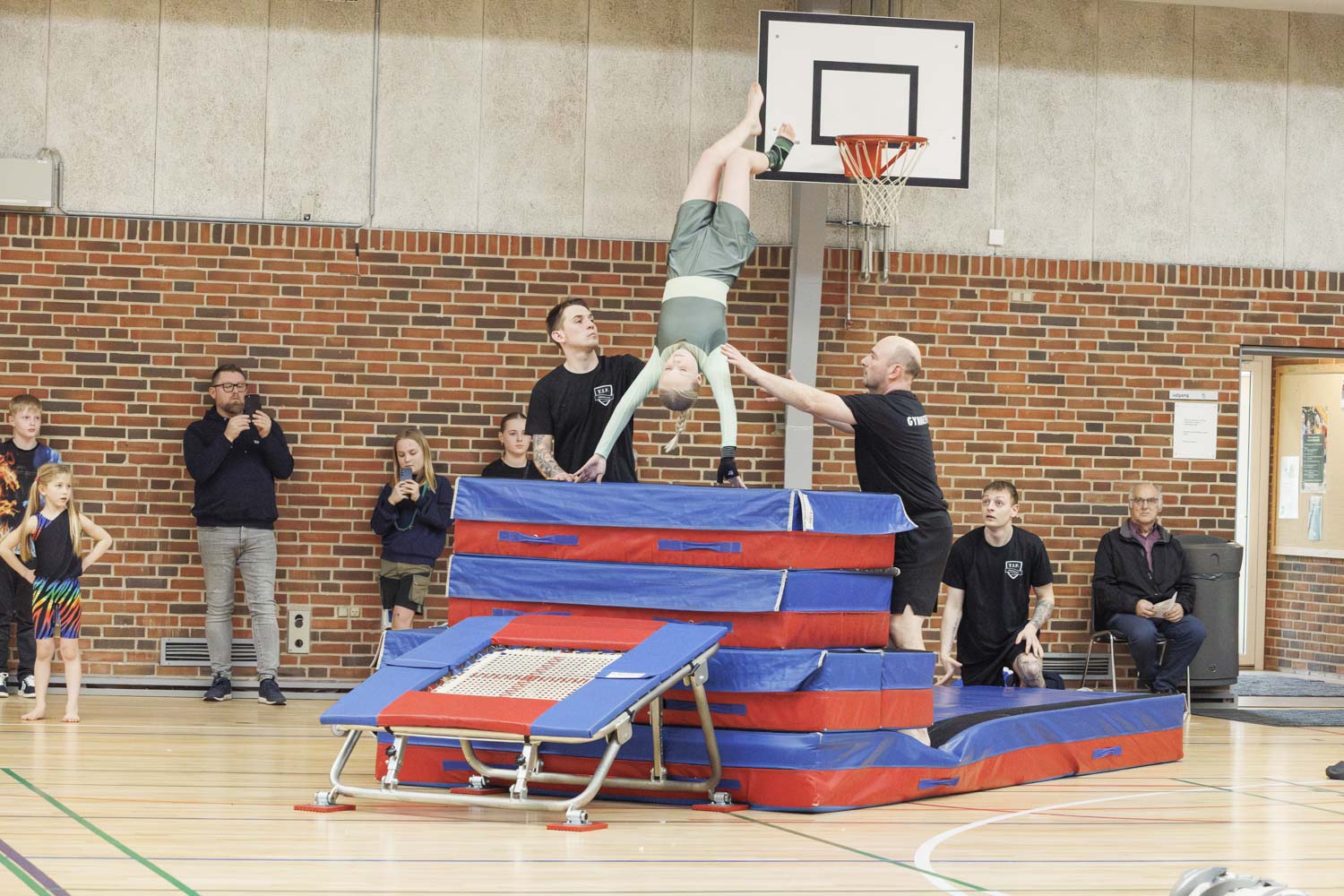 TIF_gymnastikopvisning2024_1585_Spring3