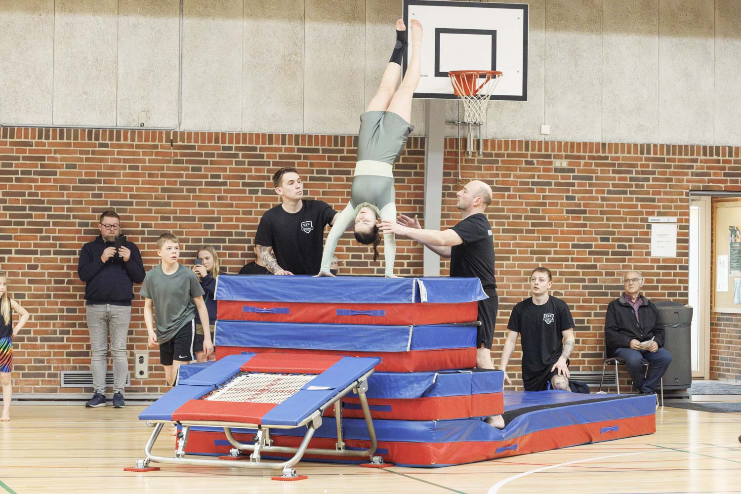 TIF_gymnastikopvisning2024_1594_Spring3