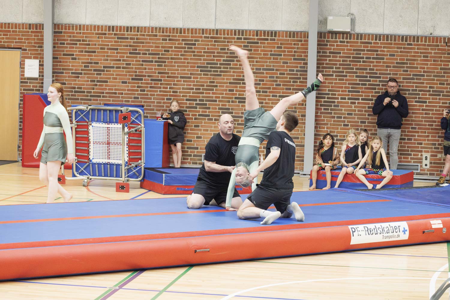 TIF_gymnastikopvisning2024_1646_Spring3